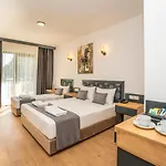 Kensington Bed and Breakfast Μαρμαρίς